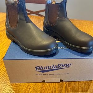 Blundstones